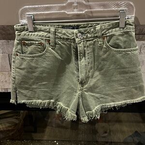 NWT Abercrombie & Fitch Olive Frayed Hem Jean Shorts size 27 /4